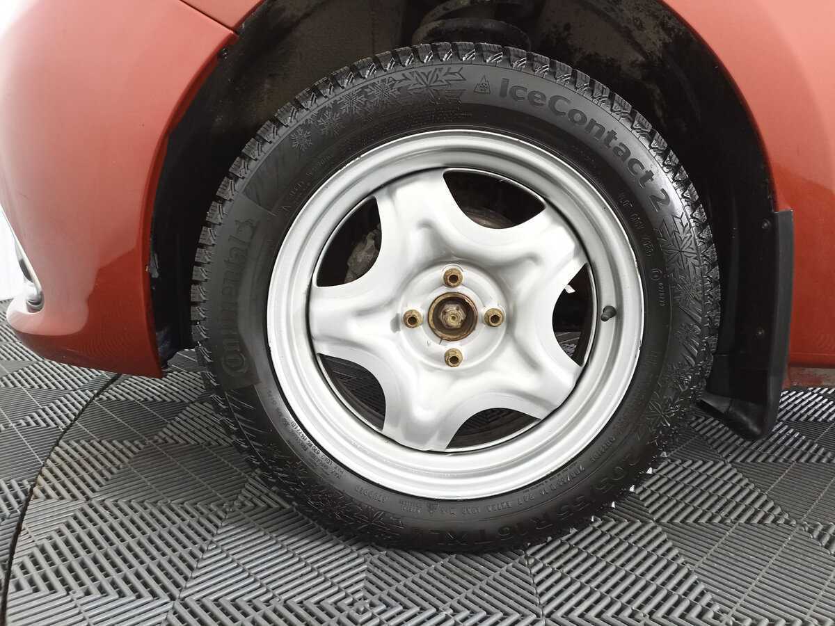 Б/У Рено Логан 2015 года. Фото: #16