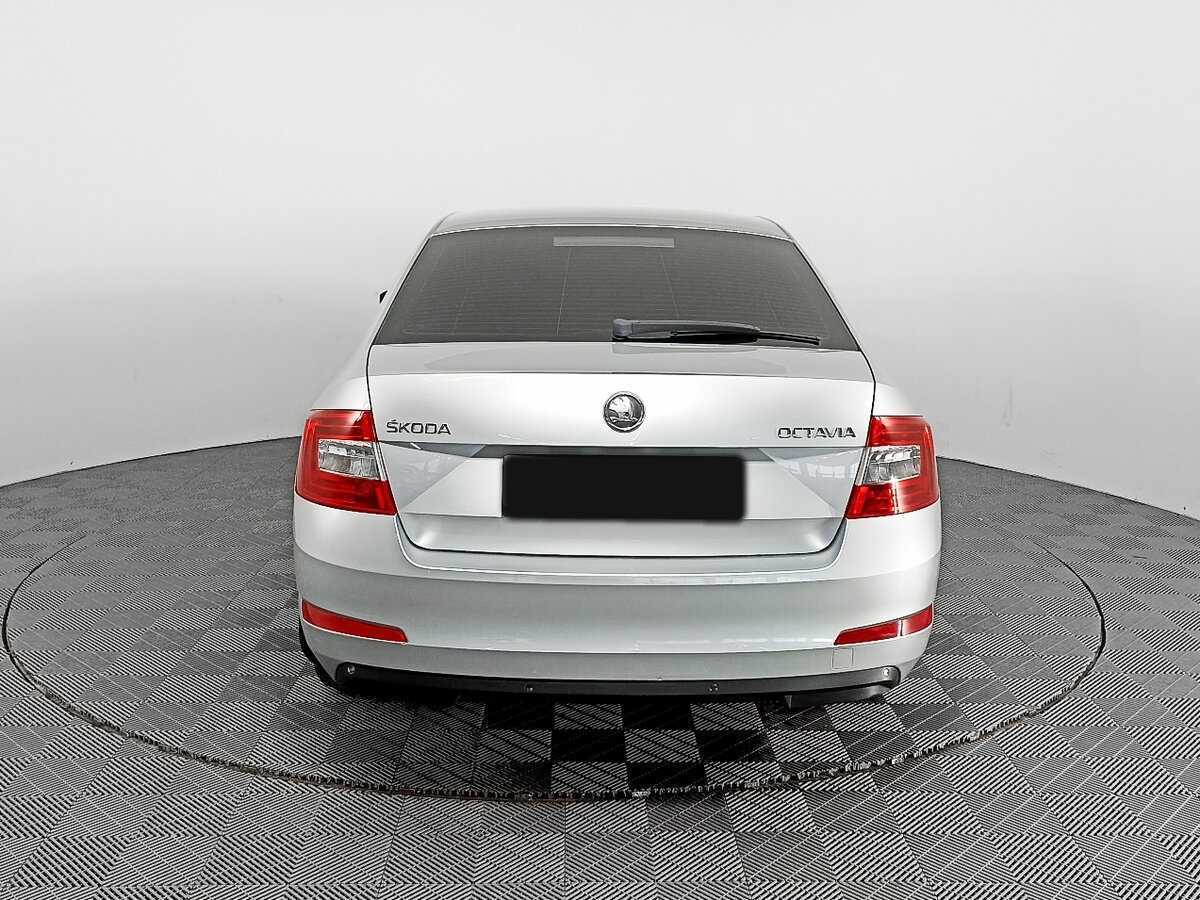 Б/У Шкода Октавия 2014 года. Фото: #4