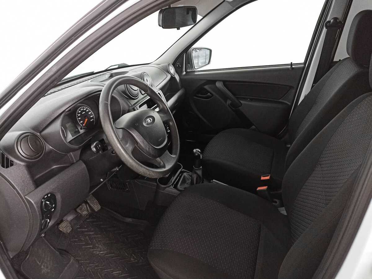 Б/У Лада (ВАЗ) Гранта 2014 года. Фото: #15