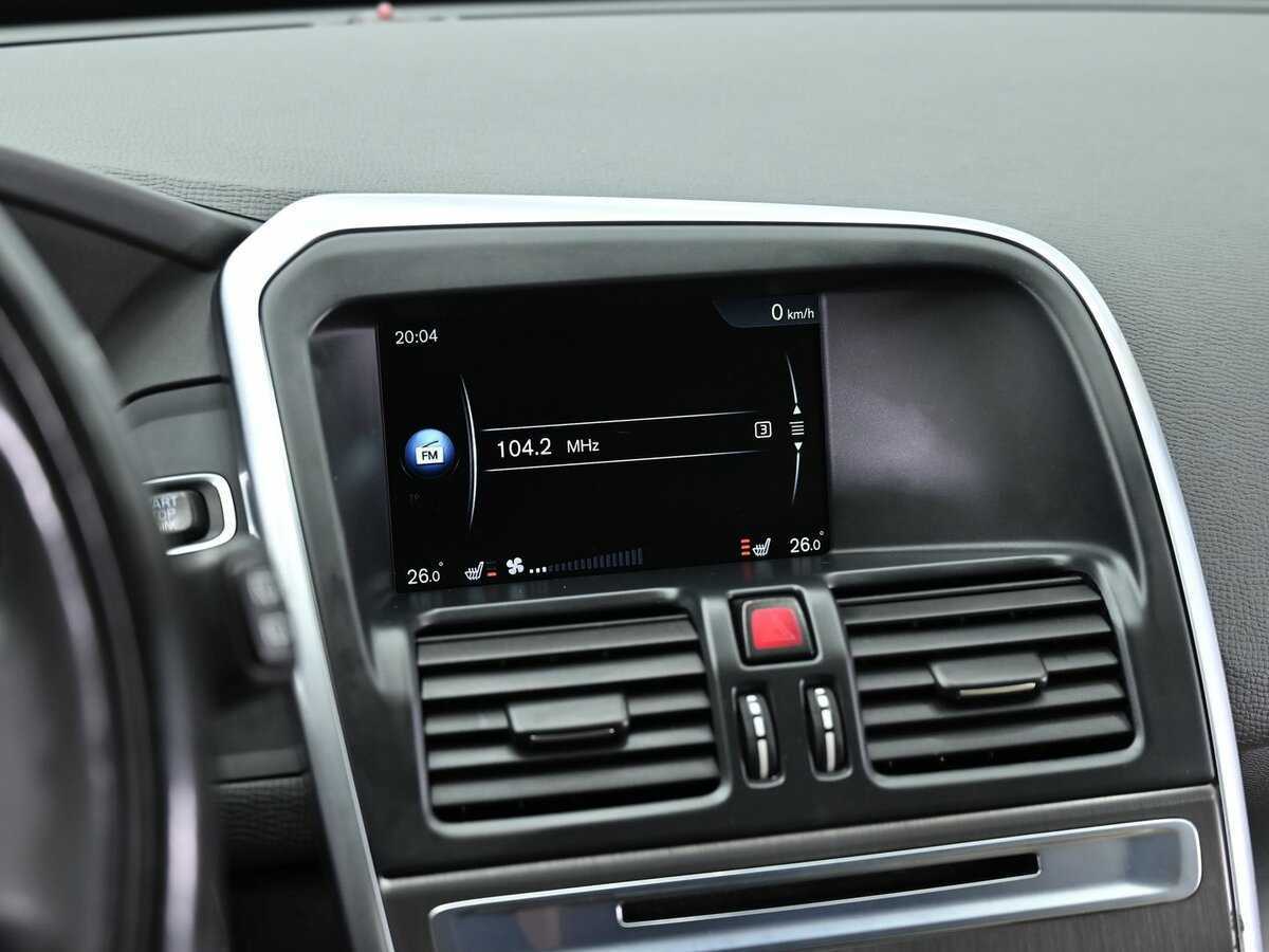 Б/У Вольво ИксЦ60 2014 года. Фото: #10