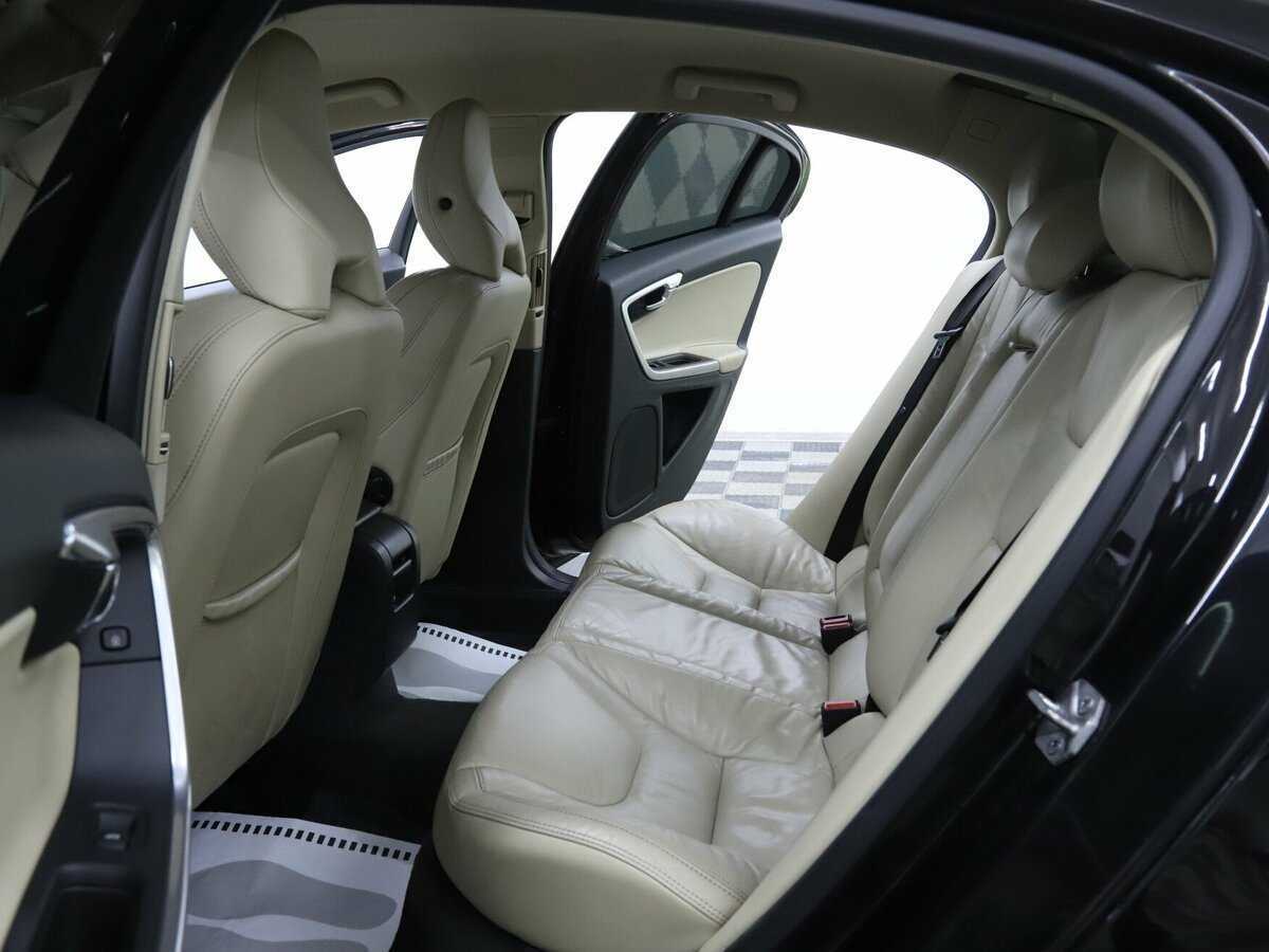 Б/У Вольво С60 2014 года. Фото: #14