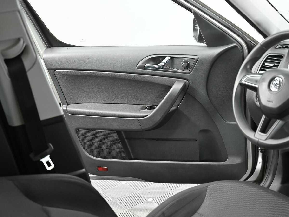 Б/У Шкода Йети 2017 года. Фото: #5