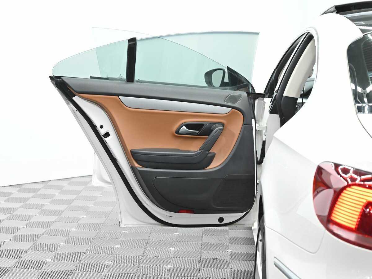 Б/У Фольксваген Пассат ЦЦ 2013 года. Фото: #5