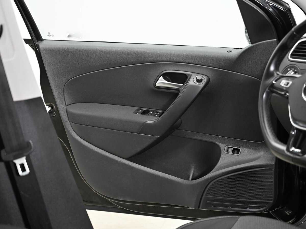 Б/У Фольксваген Поло 2017 года. Фото: #5