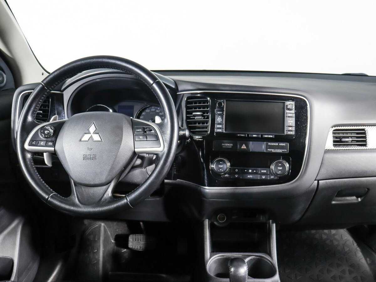 Mitsubishi Outlander 2014 года с пробегом. Фото: #5
