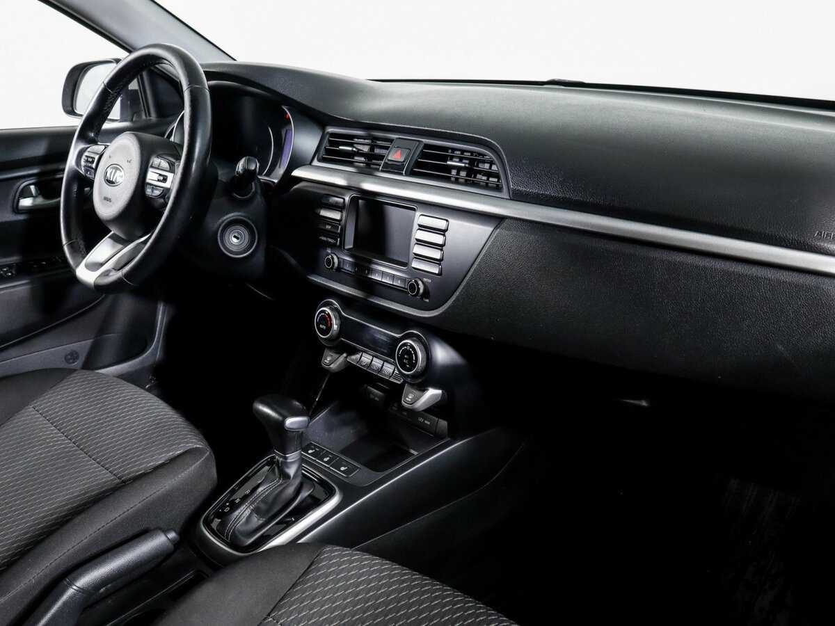 Б/У Киа Рио 2018 года. Фото: #4