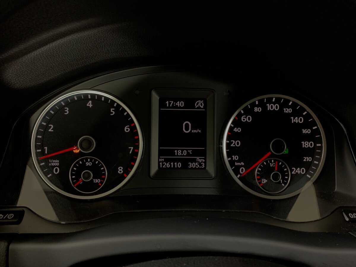 Б/У Фольксваген Тигуан 2014 года. Фото: #14