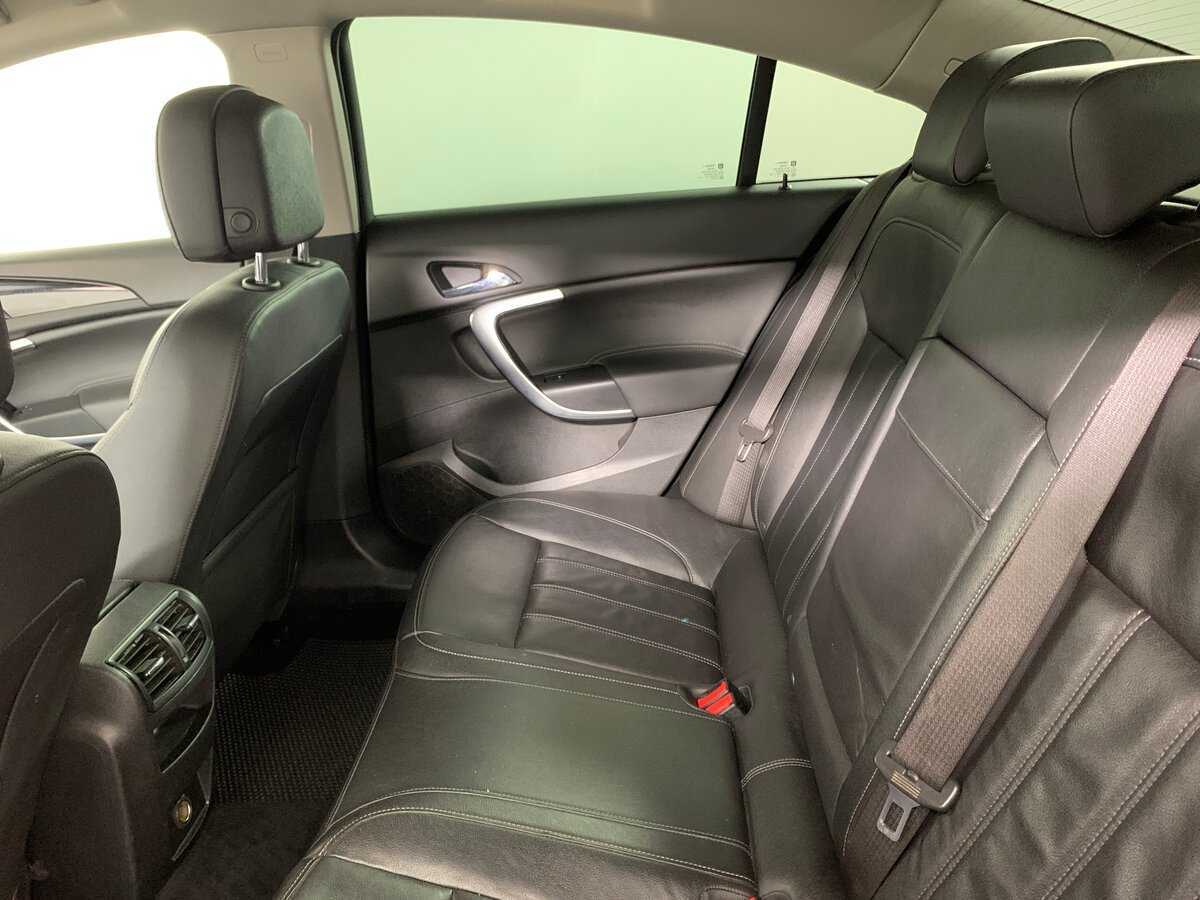 Б/У Опель Инсигния 2014 года. Фото: #17