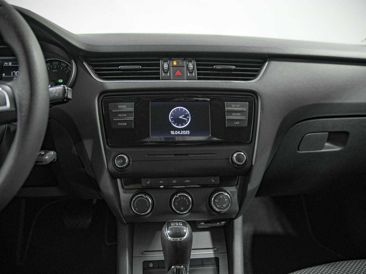 Б/У Шкода Октавия 2014 года. Фото: #7