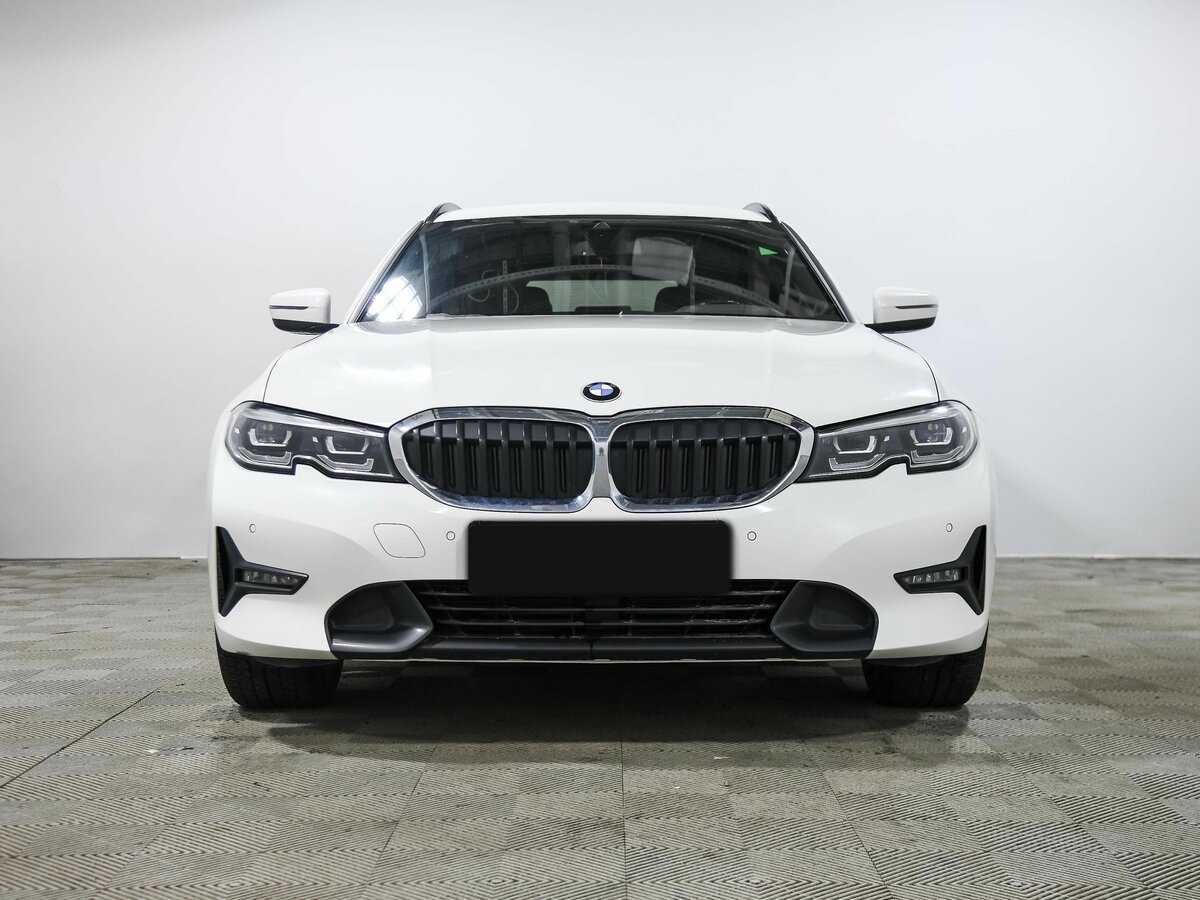 BMW 3 серии 2019 года с пробегом. Фото: #1