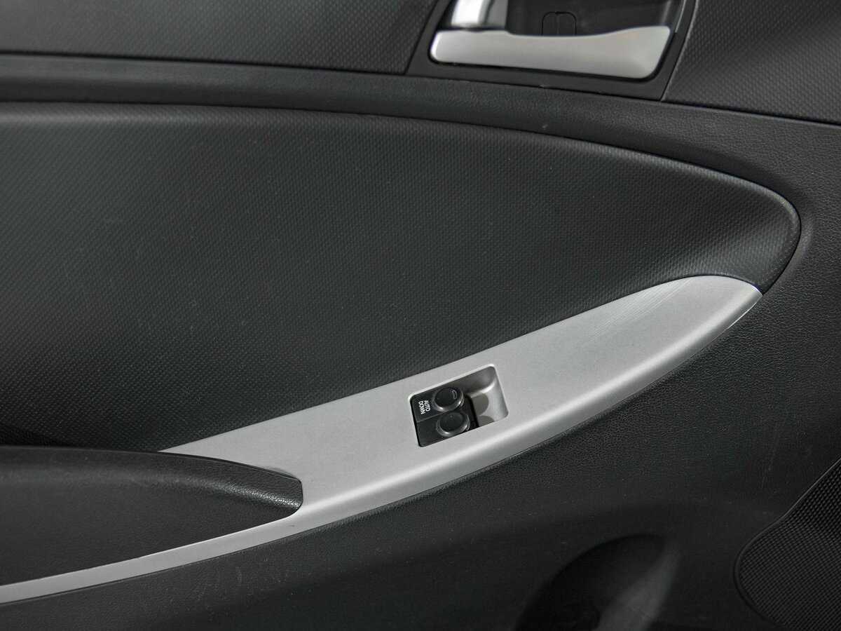 Б/У Хендай Солярис 2013 года. Фото: #11