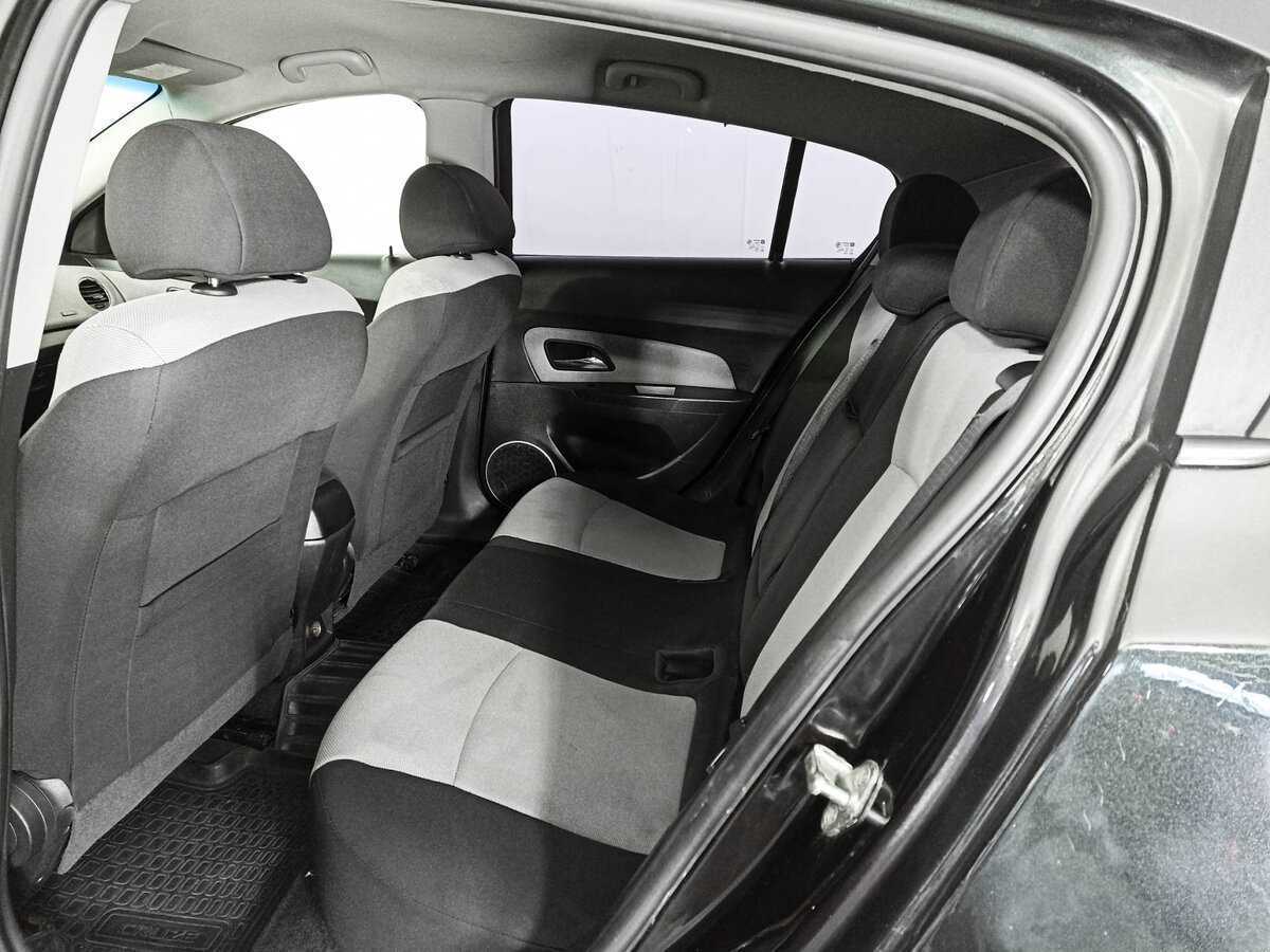 Б/У Шевроле Круз 2014 года. Фото: #9