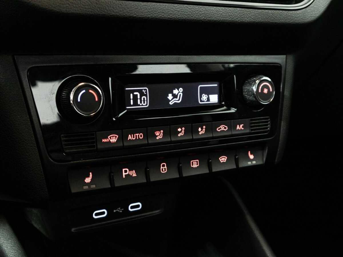 Б/У Фольксваген Поло 2020 года. Фото: #16