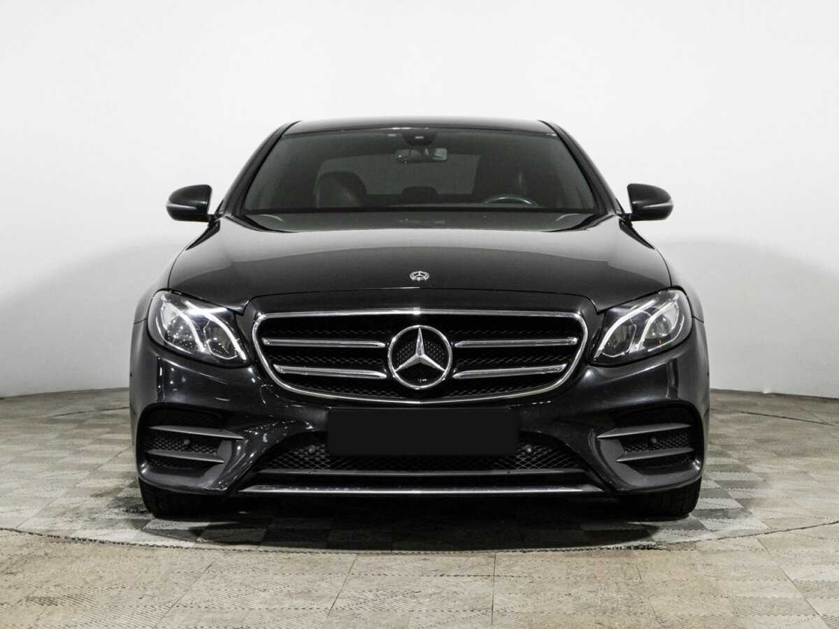 Mercedes-Benz E-Класс 2018 года с пробегом. Фото: #1