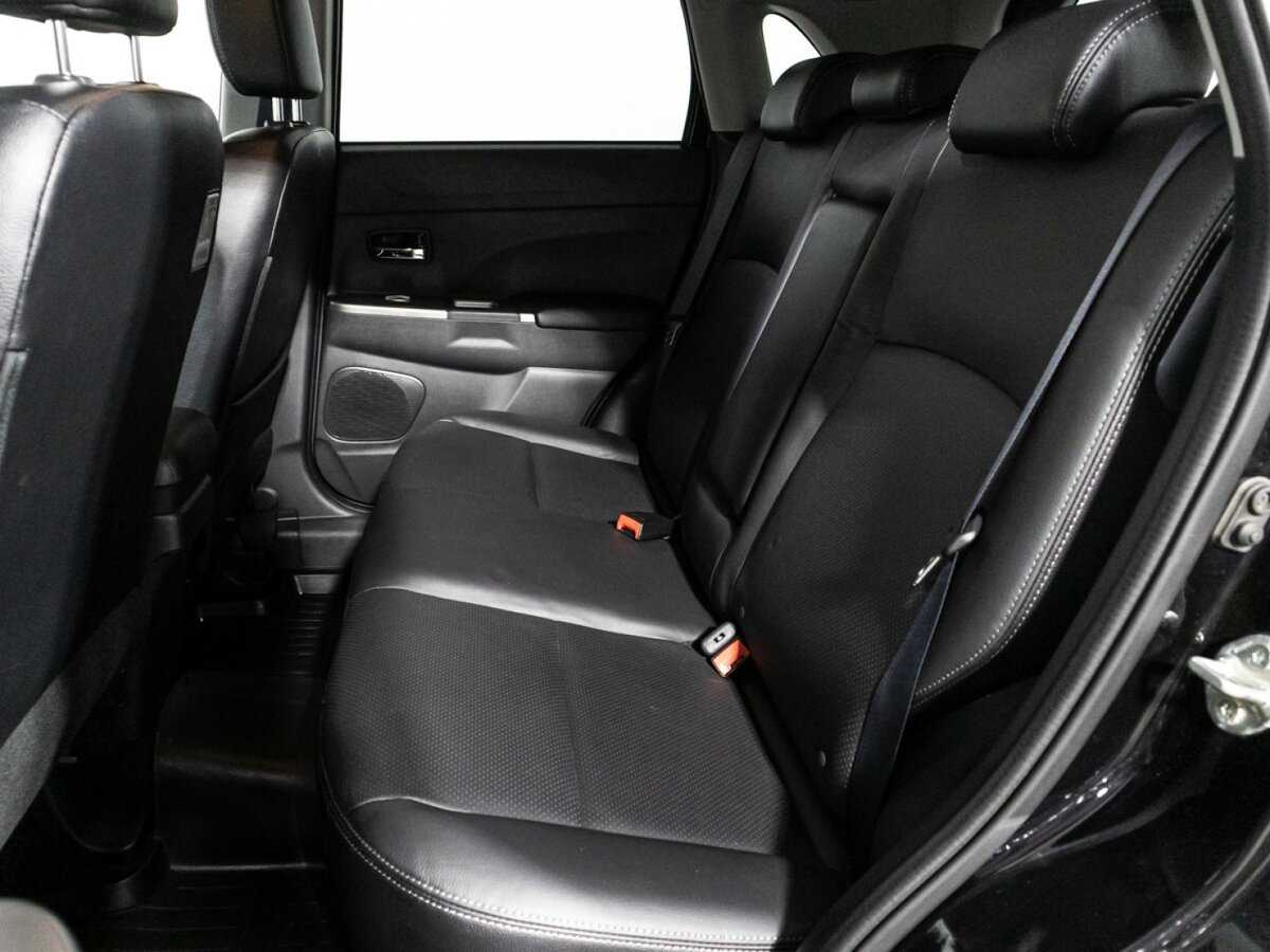 Б/У Митсубиши АС-Икс 2018 года. Фото: #9