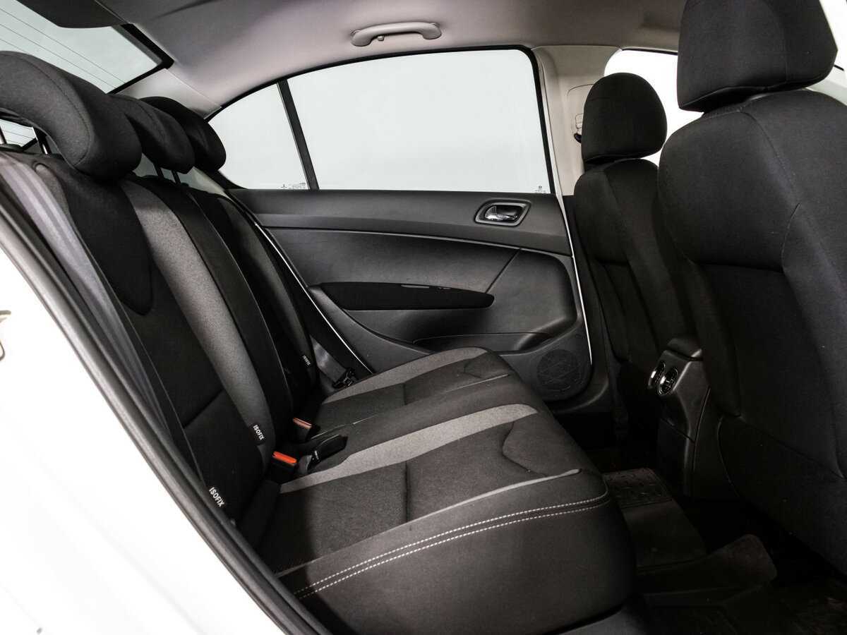 Б/У Пежо 408 2016 года. Фото: #11