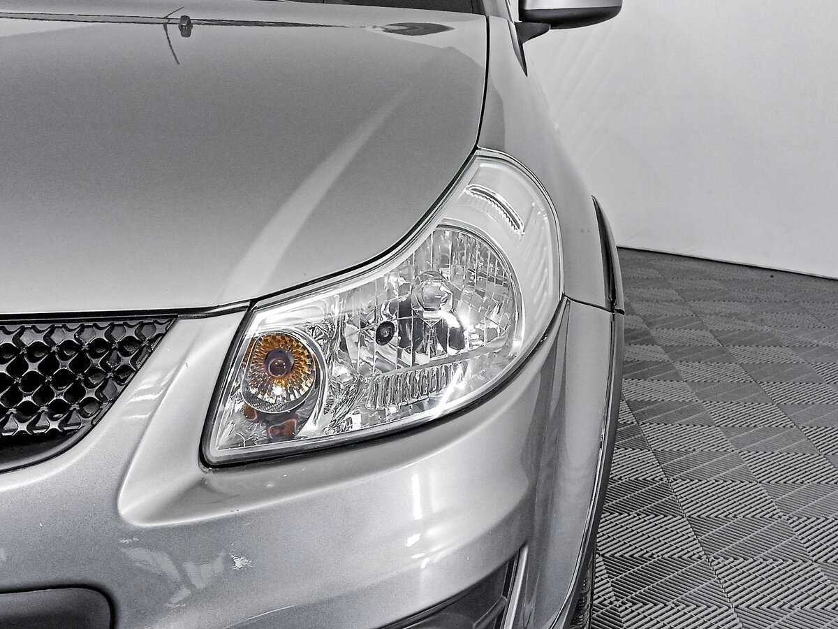 Б/У Сузуки С-Икс4 2012 года. Фото: #16