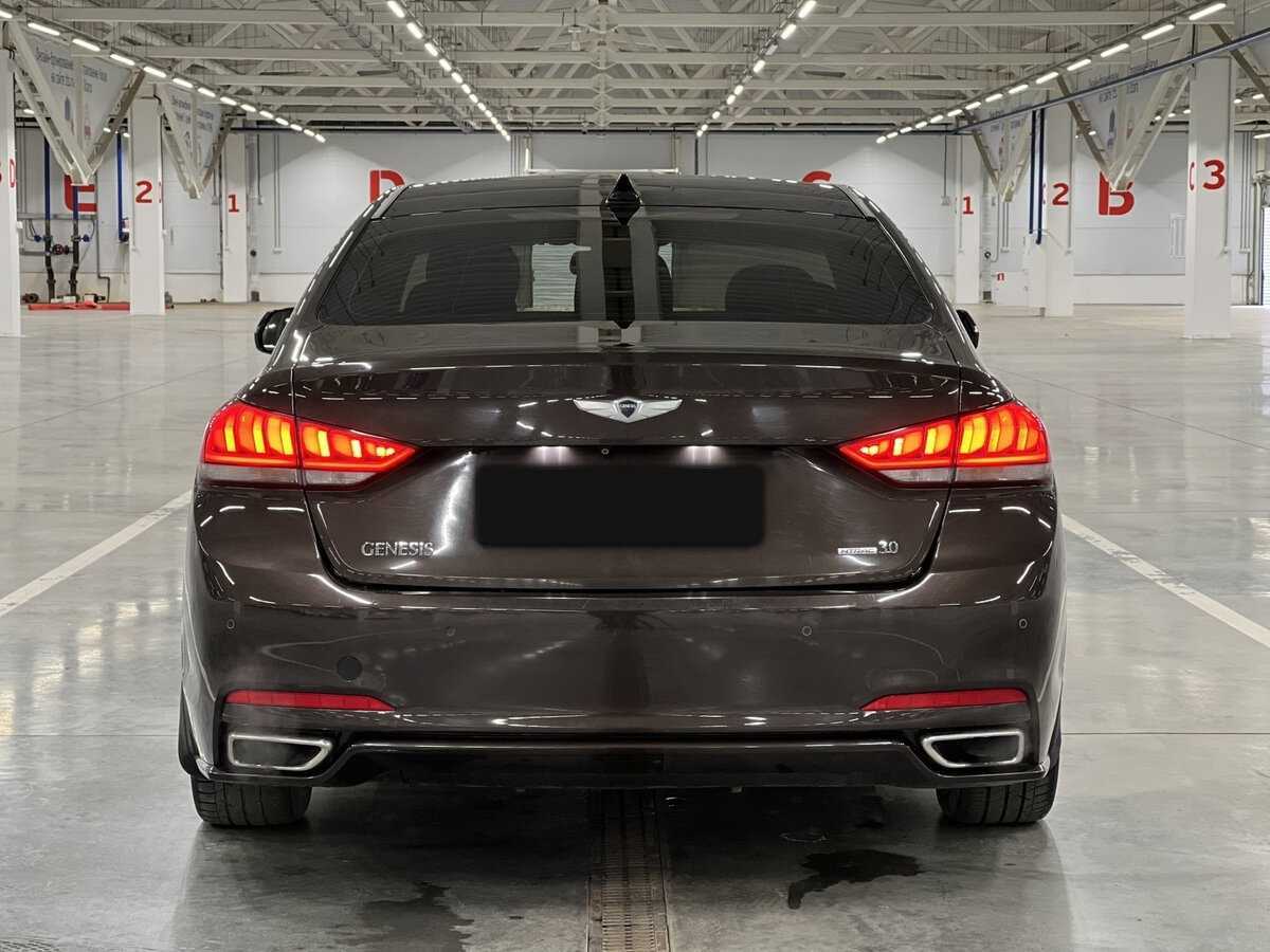 Hyundai Genesis 2014 года с пробегом. Фото: #5