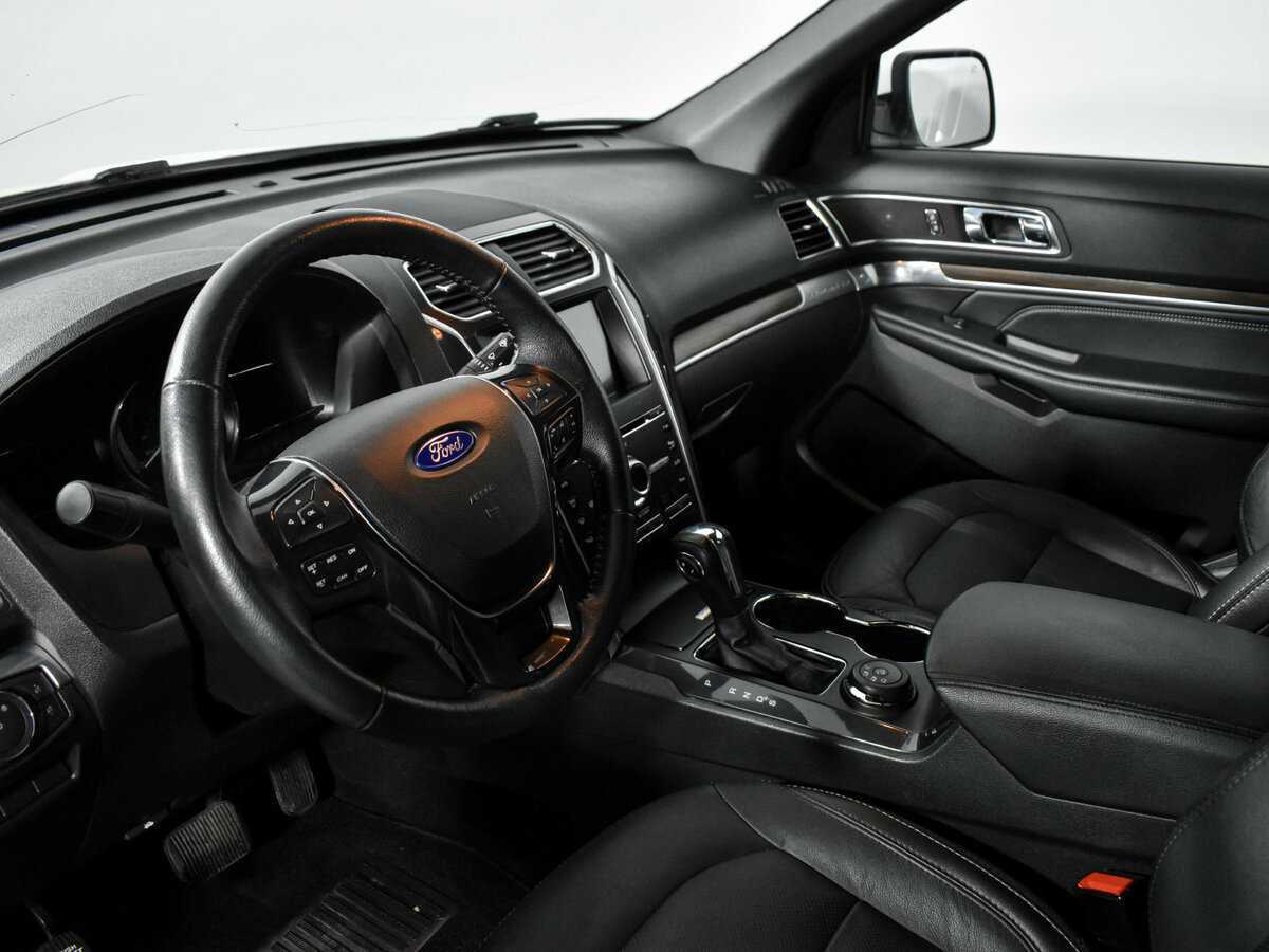 Ford Explorer 2018 года с пробегом. Фото: #8