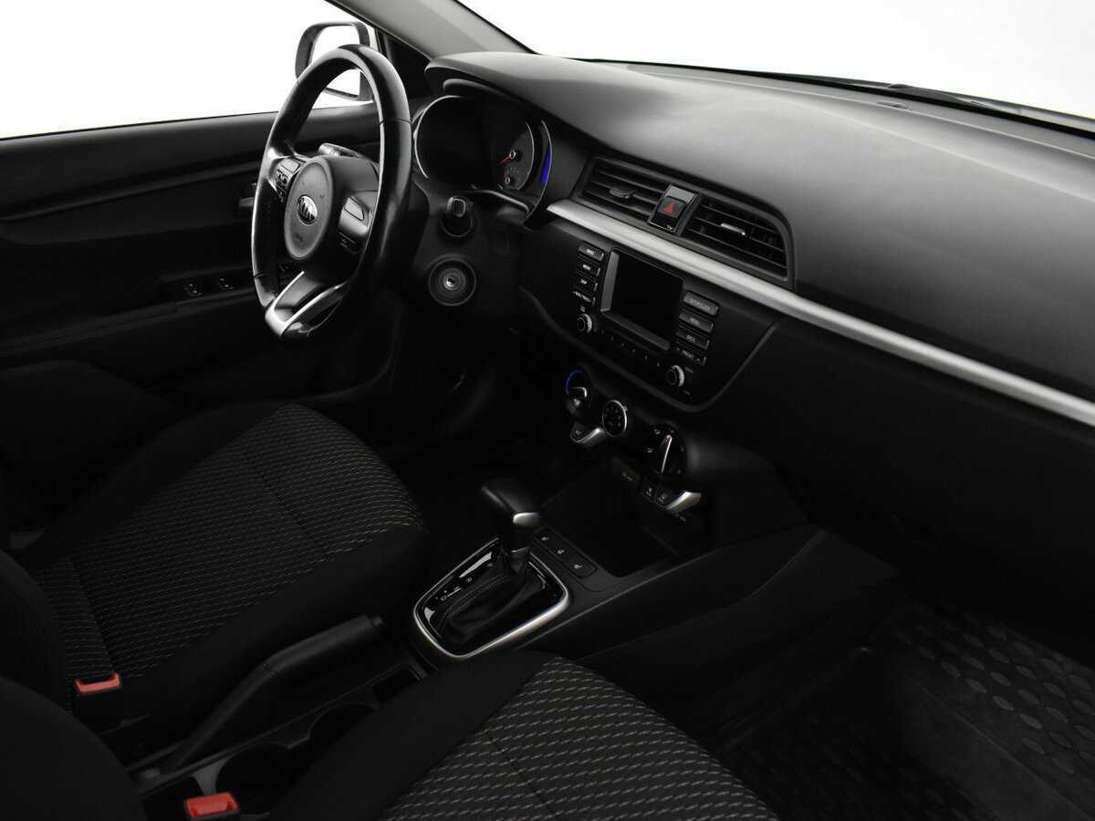 Б/У Киа Рио 2017 года. Фото: #9