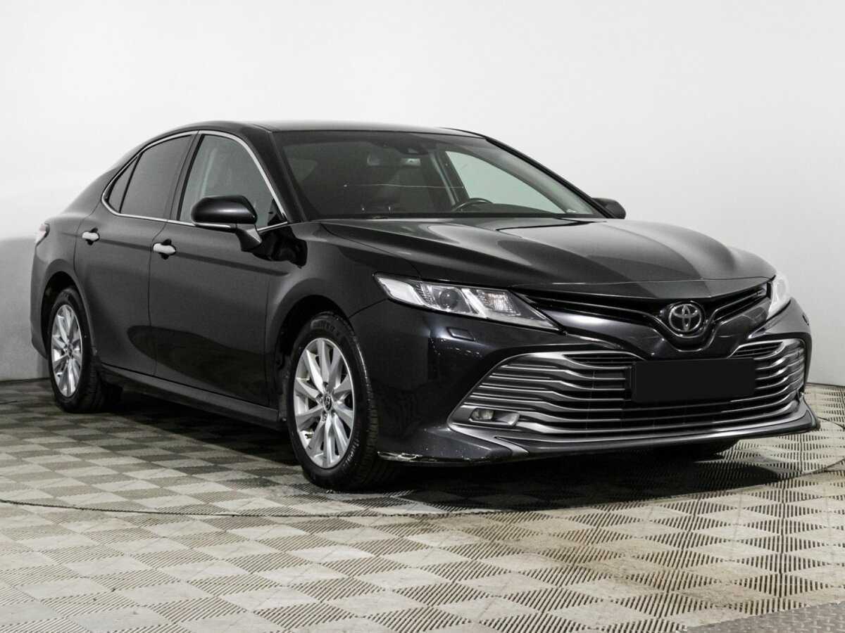 Toyota Camry 2019 года с пробегом. Фото: #2
