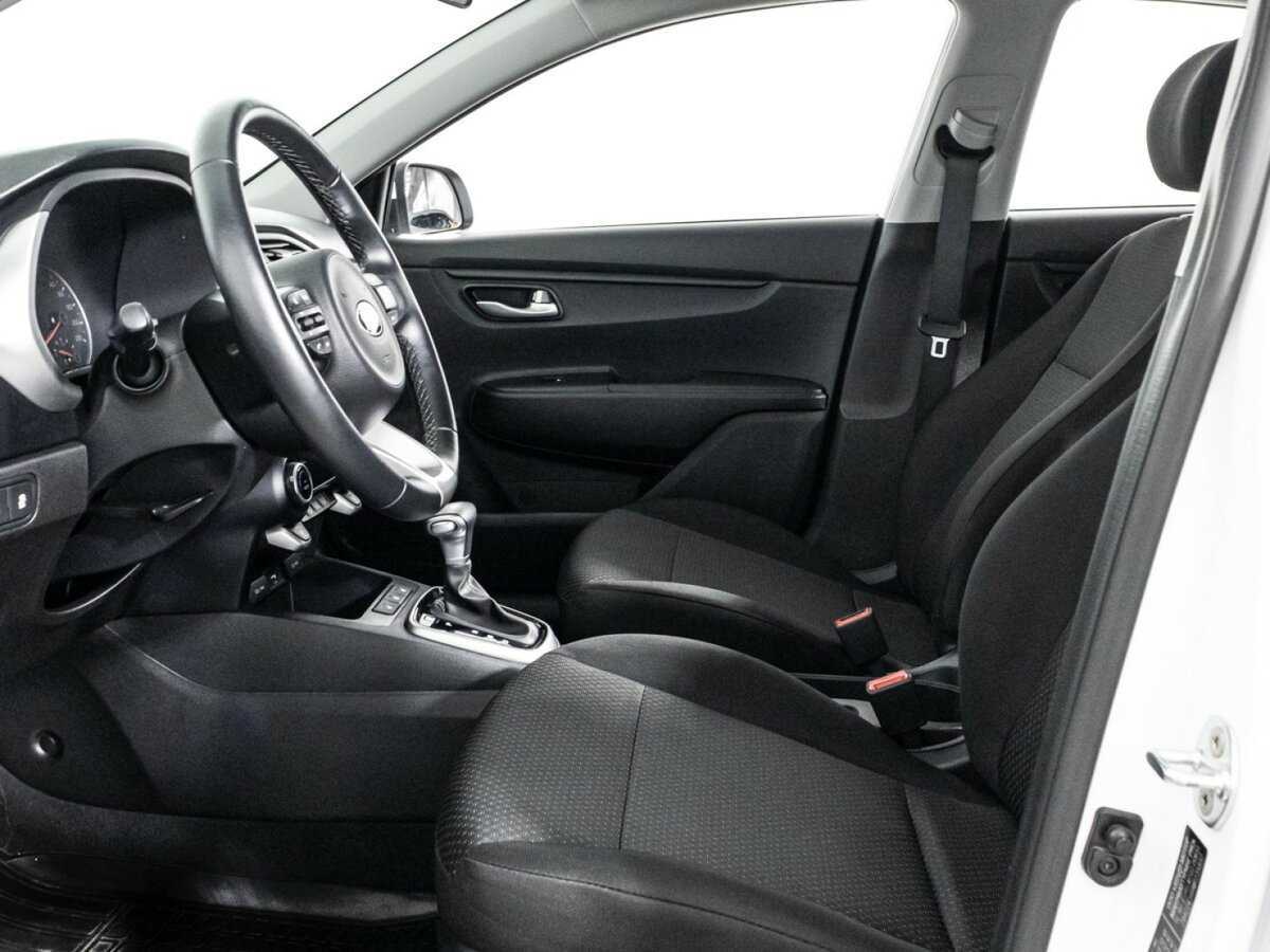 Б/У Киа Рио 2021 года. Фото: #18