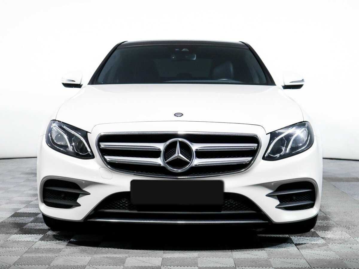 Mercedes-Benz E-Класс 2016 года с пробегом. Фото: #1