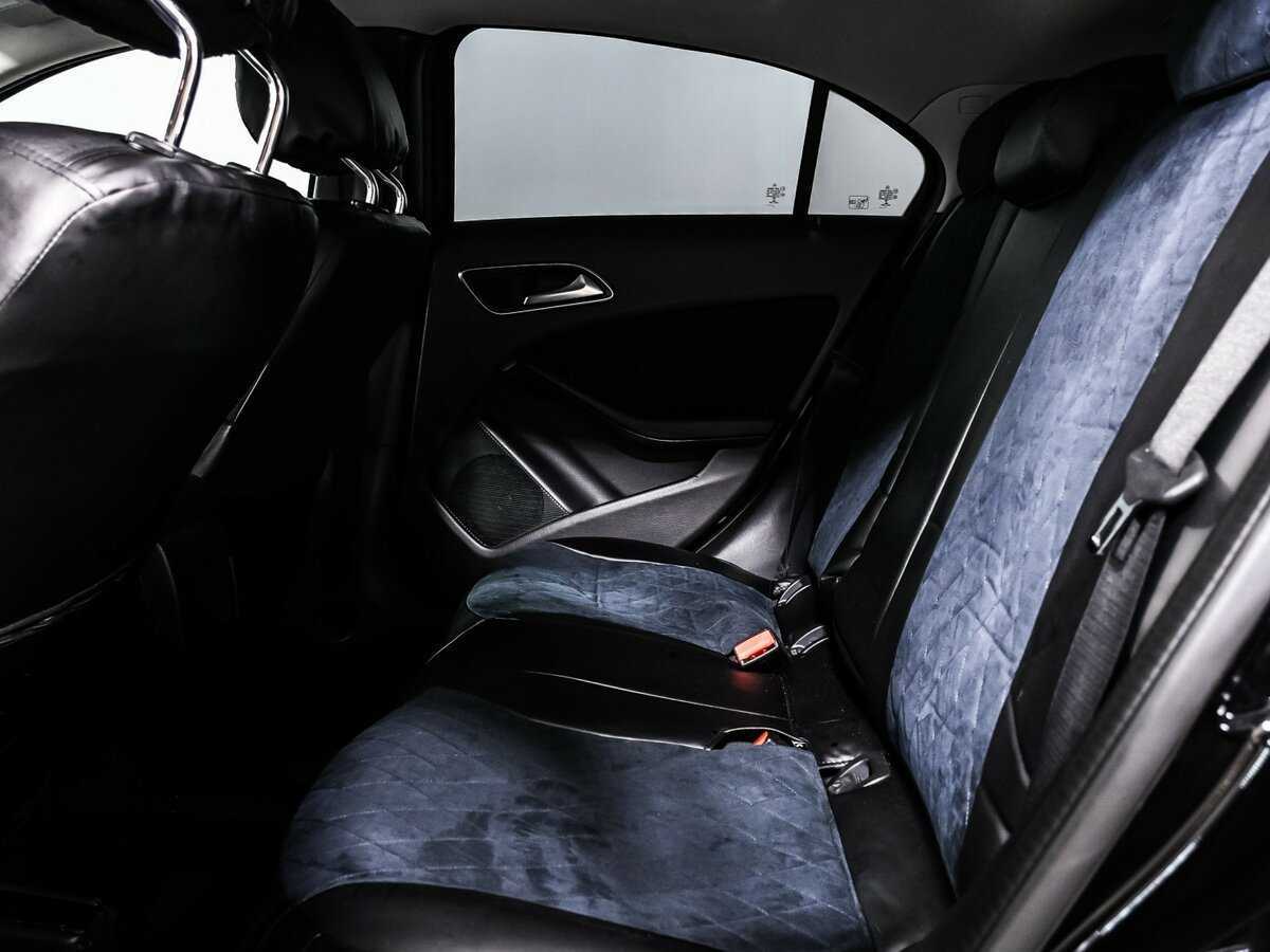 Mercedes-Benz A-Класс 2017 года с пробегом. Фото: #12