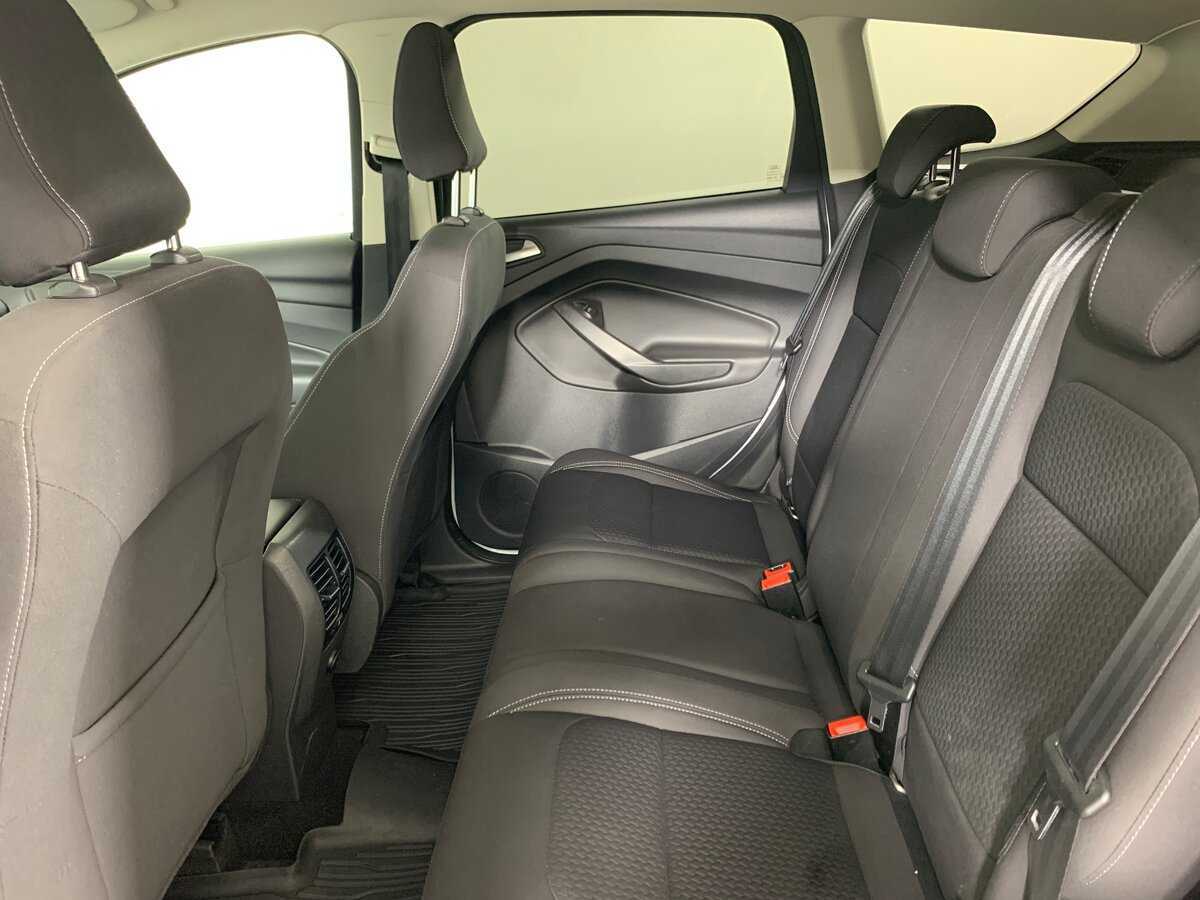 Б/У Форд Куга 2017 года. Фото: #18