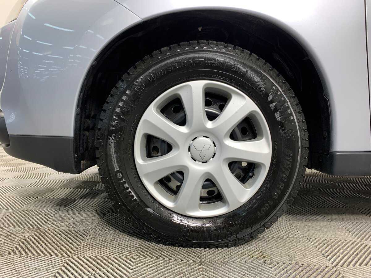 Б/У Митсубиши Оутлэндер 2013 года. Фото: #8