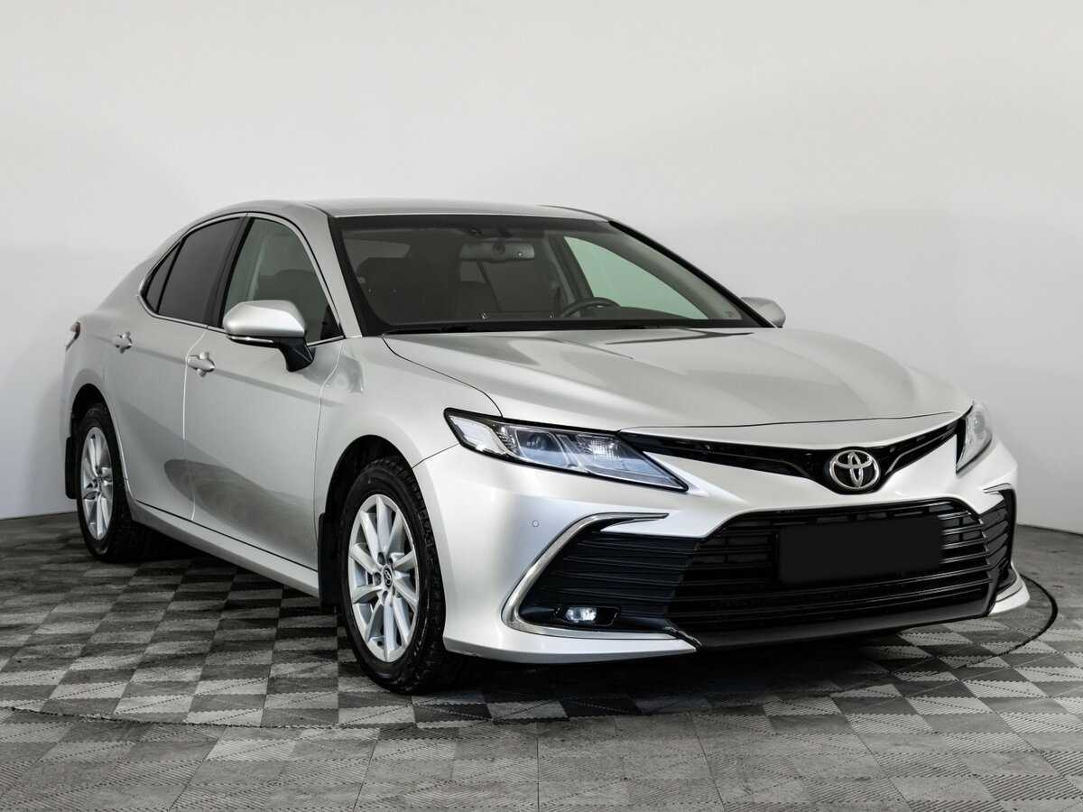 Toyota Camry 2021 года с пробегом. Фото: #2