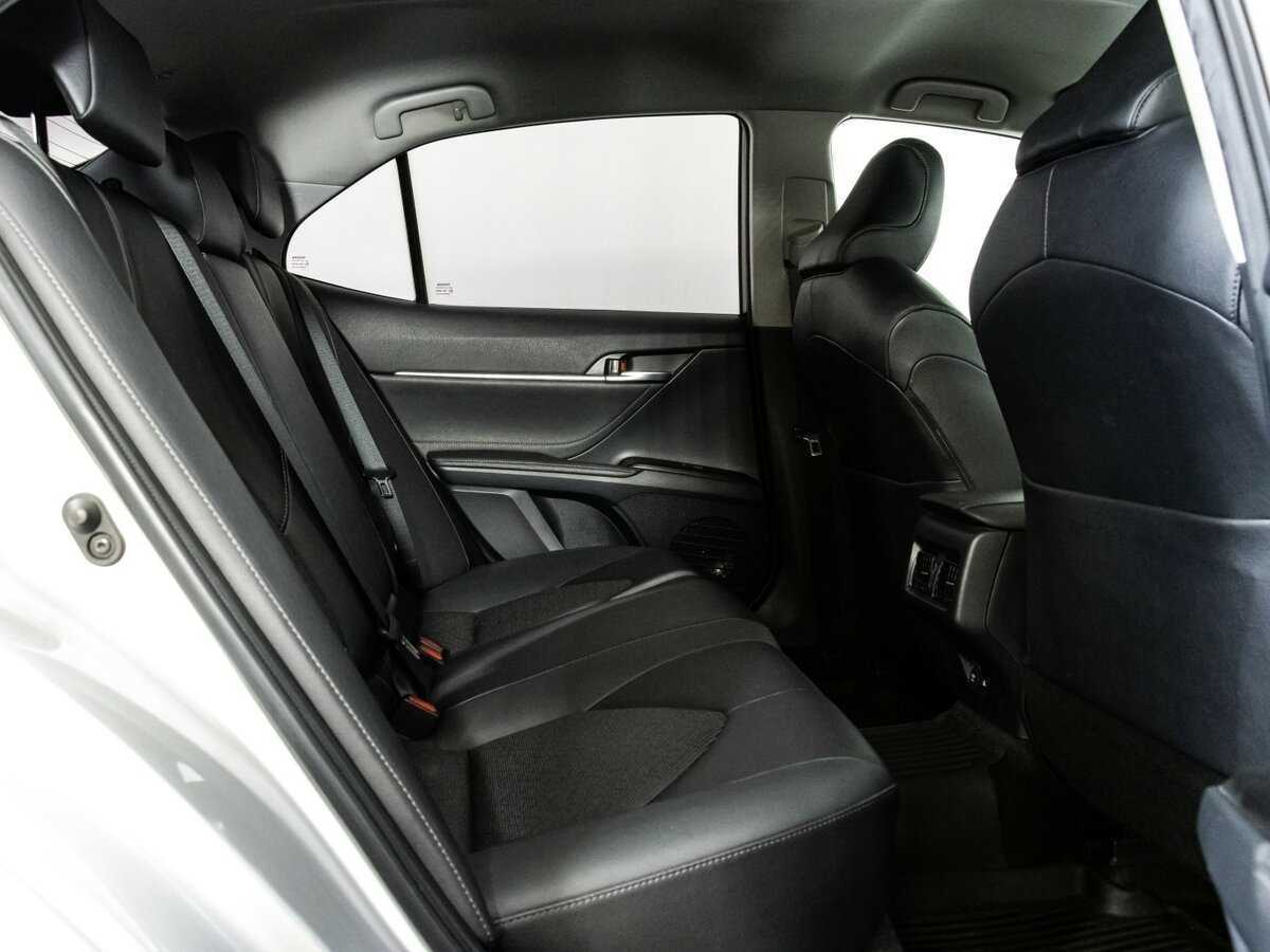 Toyota Camry 2021 года с пробегом. Фото: #14