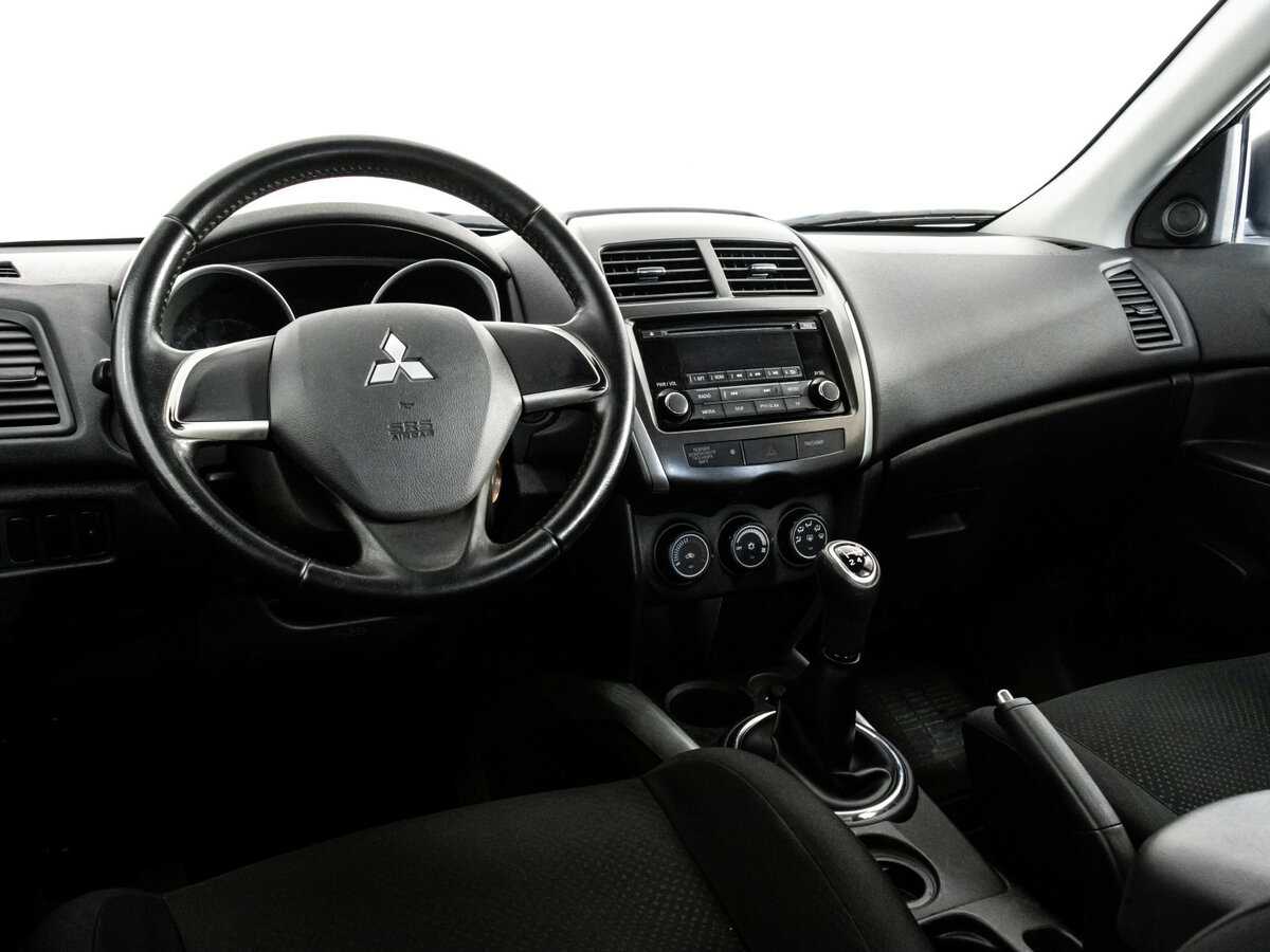 Б/У Митсубиши АС-Икс 2013 года. Фото: #8
