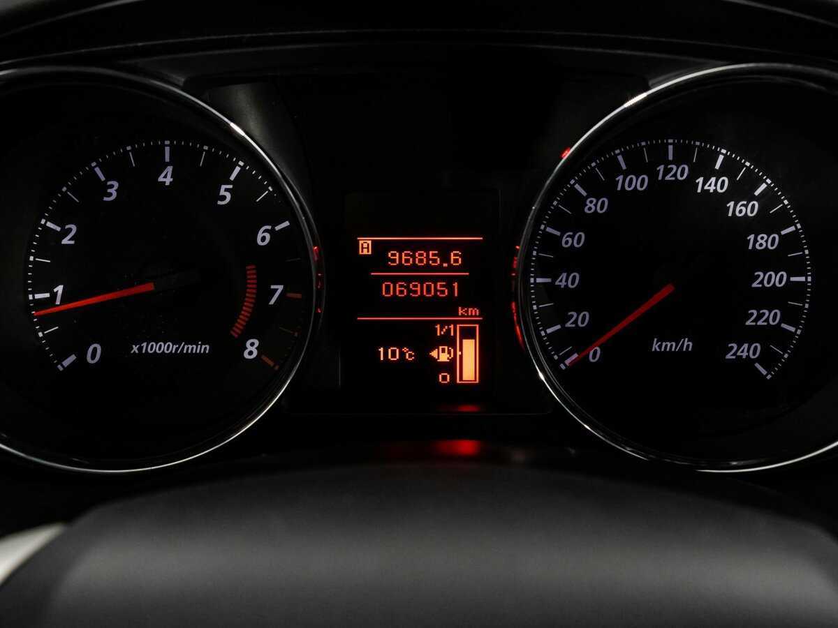 Б/У Митсубиши АС-Икс 2017 года. Фото: #12