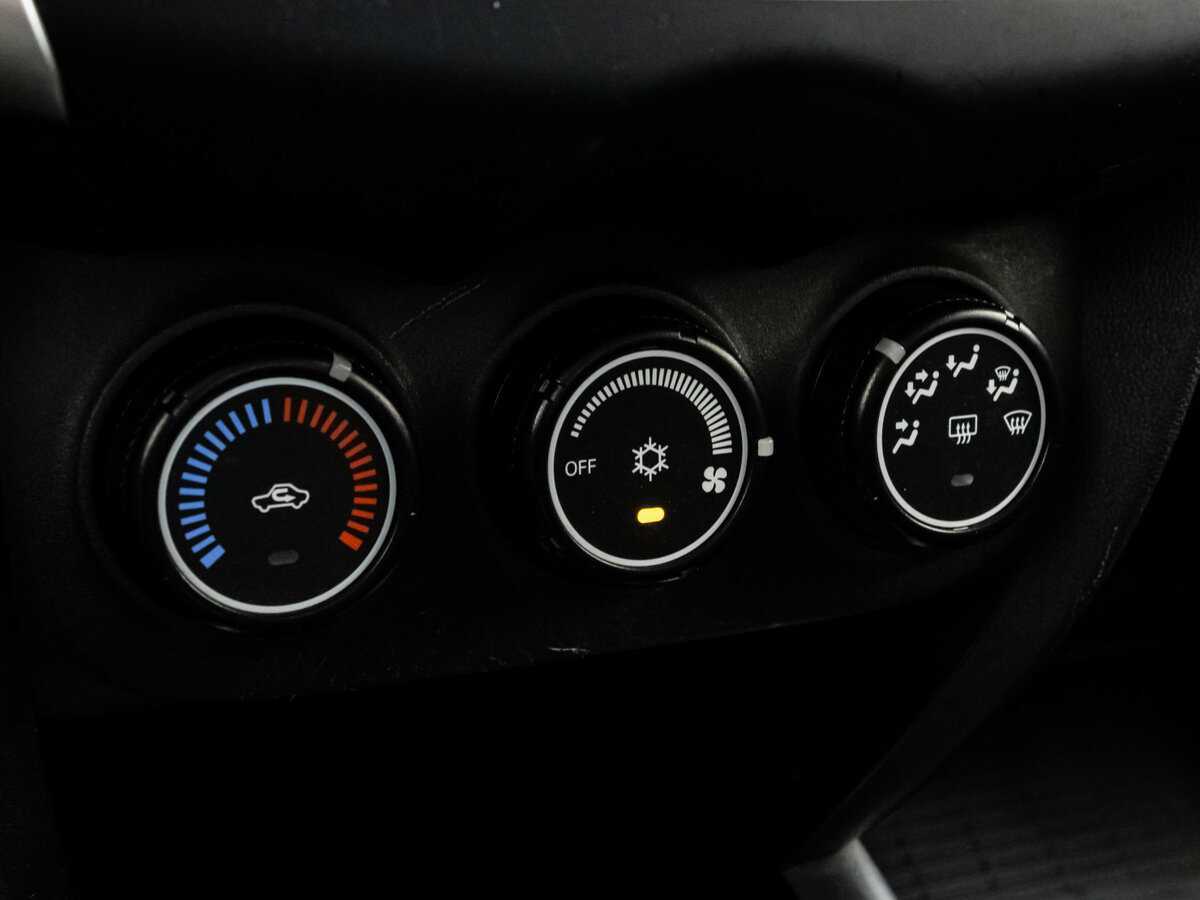 Б/У Митсубиши АС-Икс 2013 года. Фото: #10