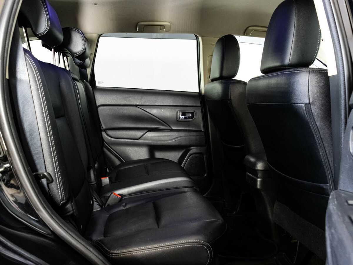 Mitsubishi Outlander 2018 года с пробегом. Фото: #14
