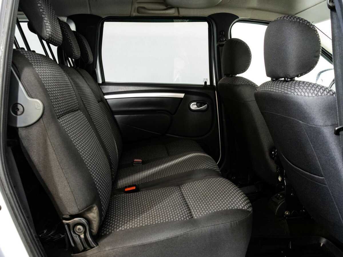 Б/У Лада (ВАЗ) Ларгус 2014 года. Фото: #12