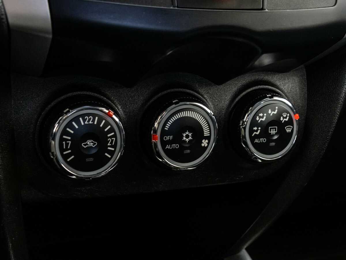 Б/У Митсубиши АС-Икс 2012 года. Фото: #14