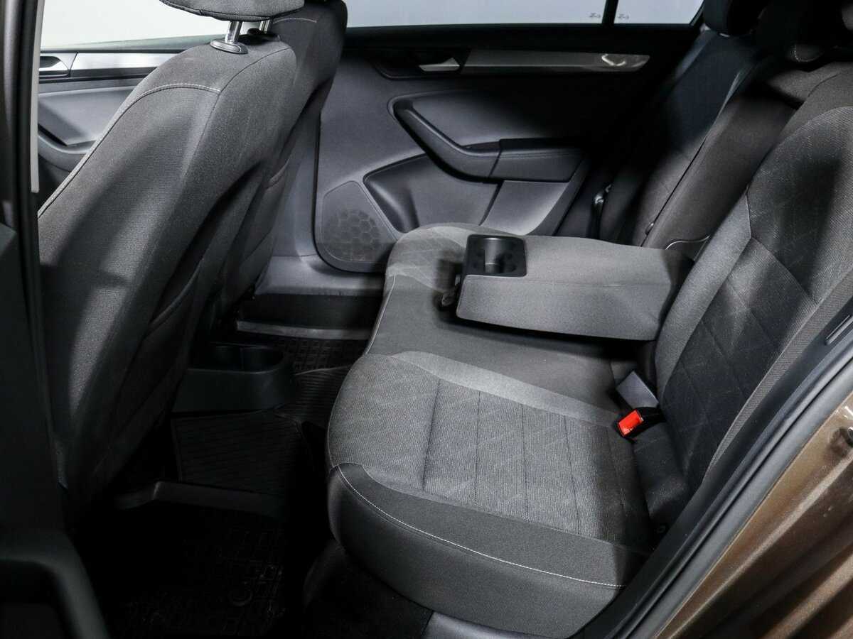 Б/У Фольксваген Поло 2021 года. Фото: #6