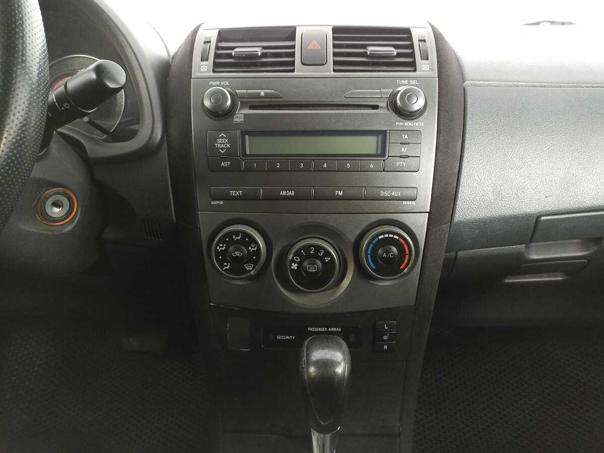 Б/У Тойота Королла 2012 года. Фото: #14