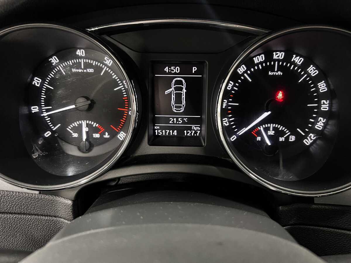 Б/У Шкода Суперб 2013 года. Фото: #12