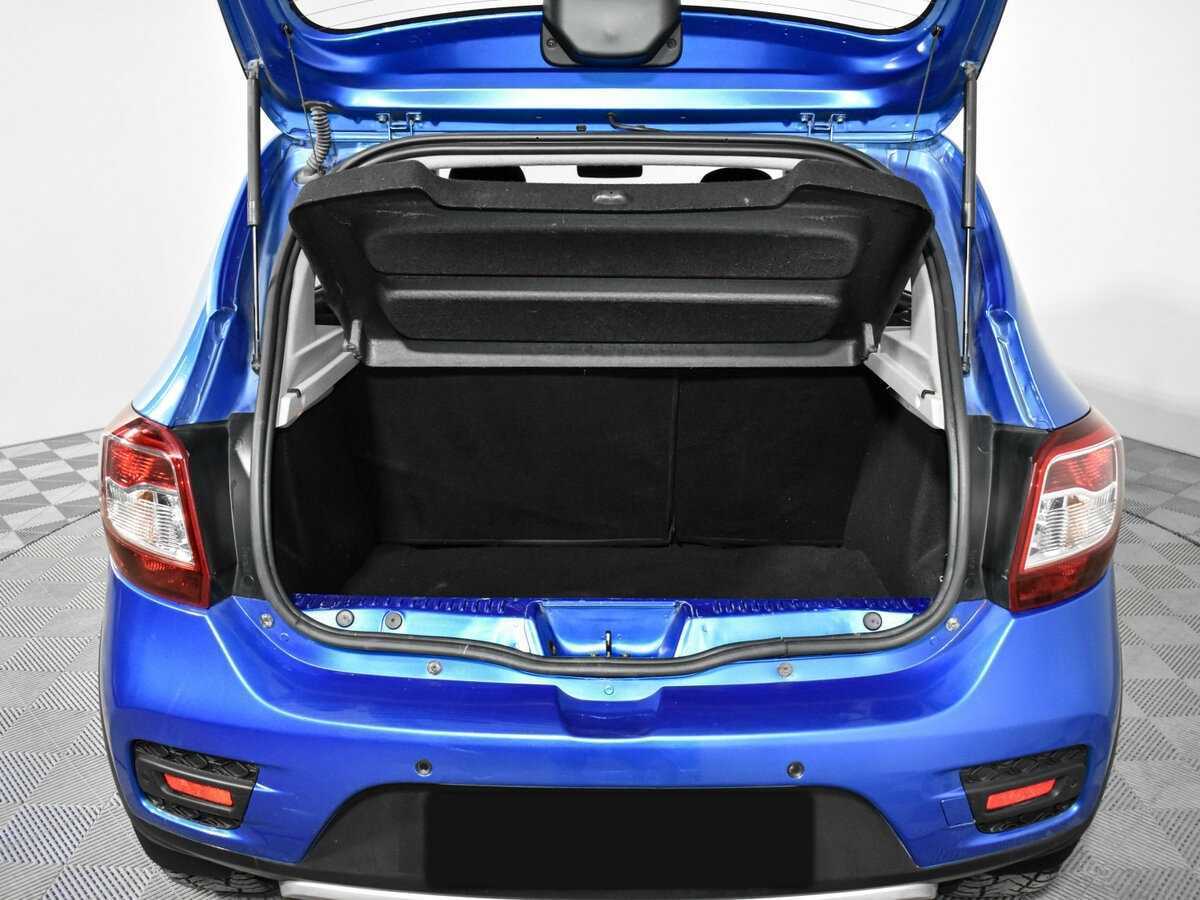 Б/У Рено Сандеро 2017 года. Фото: #18