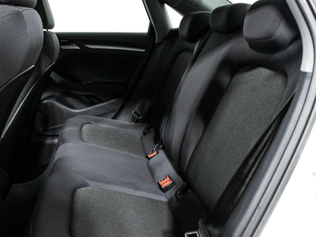 Audi A3 2019 года с пробегом. Фото: #9