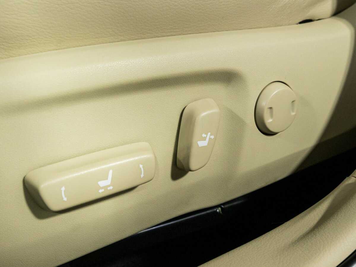 Toyota Camry 2016 года с пробегом. Фото: #17