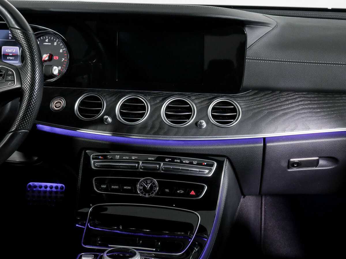 Mercedes-Benz E-Класс 2016 года с пробегом. Фото: #9