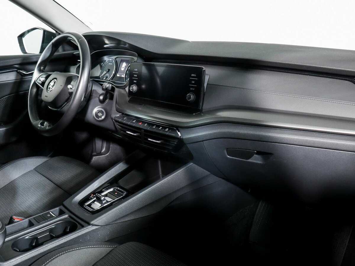Skoda Octavia 2021 года с пробегом. Фото: #5