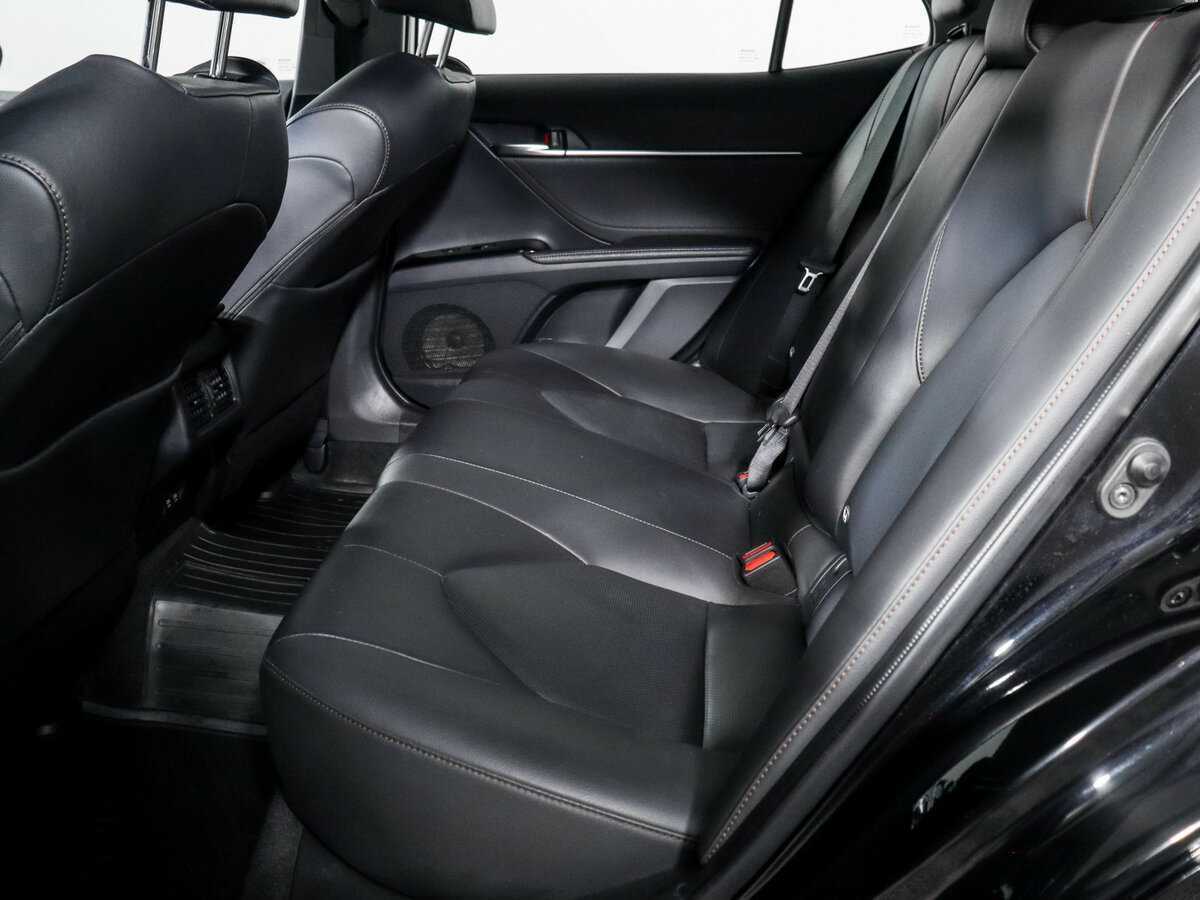 Toyota Camry 2019 года с пробегом. Фото: #9