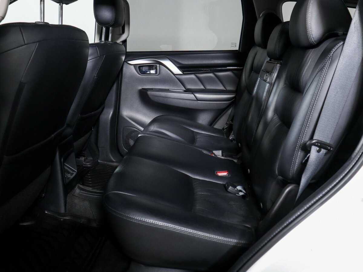 Mitsubishi Pajero Sport 2019 года с пробегом. Фото: #9