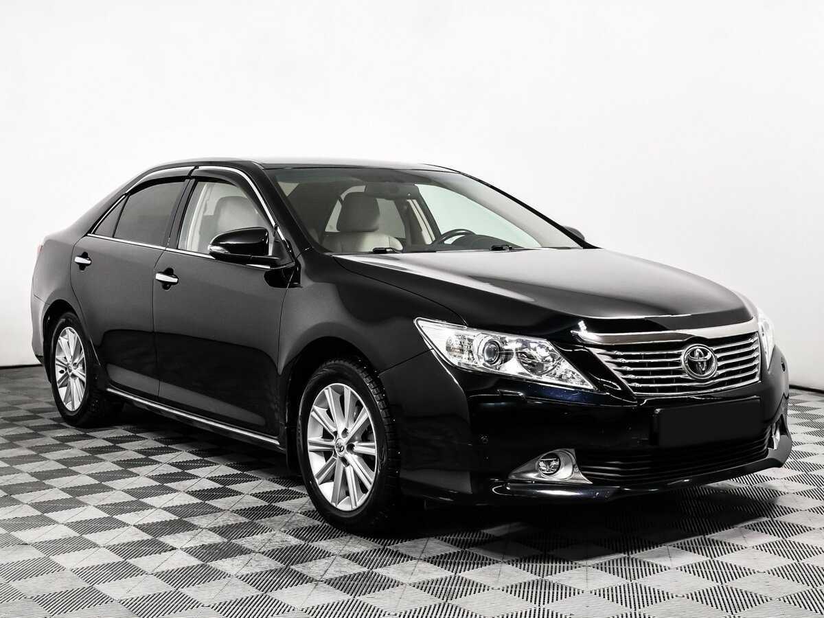 Toyota Camry 2013 года с пробегом. Фото: #2