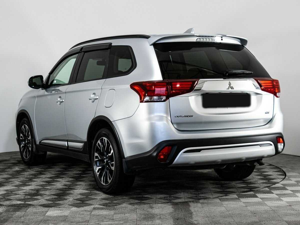 Mitsubishi Outlander 2021 года с пробегом. Фото: #5